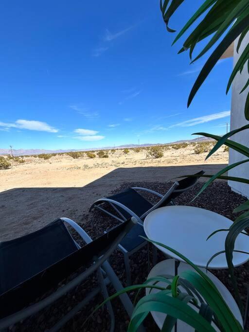 Serene Modern Home Backdoor With Great Wifi, Games, Movies, Patio Seating And Bbq Easy Access To North Joshua Tree National Park In 10 Minutes Twentynine Palms Exteriör bild