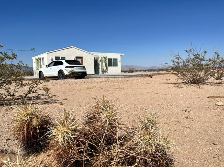 Serene Modern Home Backdoor With Great Wifi, Games, Movies, Patio Seating And Bbq Easy Access To North Joshua Tree National Park In 10 Minutes Twentynine Palms Exteriör bild