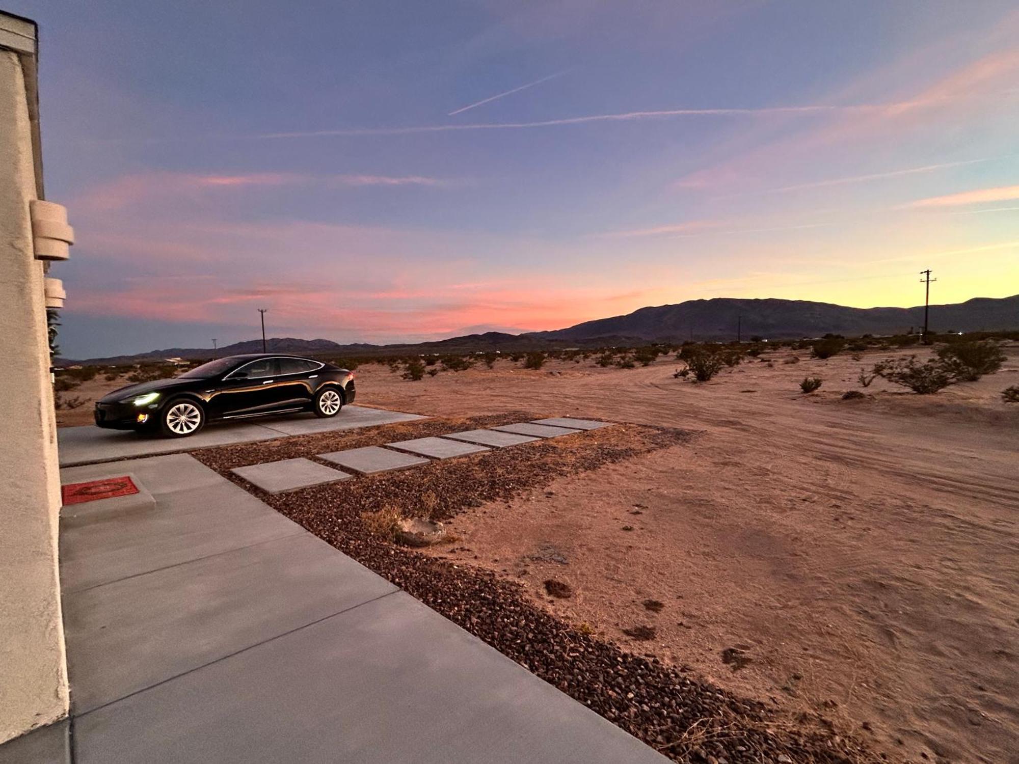Serene Modern Home Backdoor With Great Wifi, Games, Movies, Patio Seating And Bbq Easy Access To North Joshua Tree National Park In 10 Minutes Twentynine Palms Exteriör bild