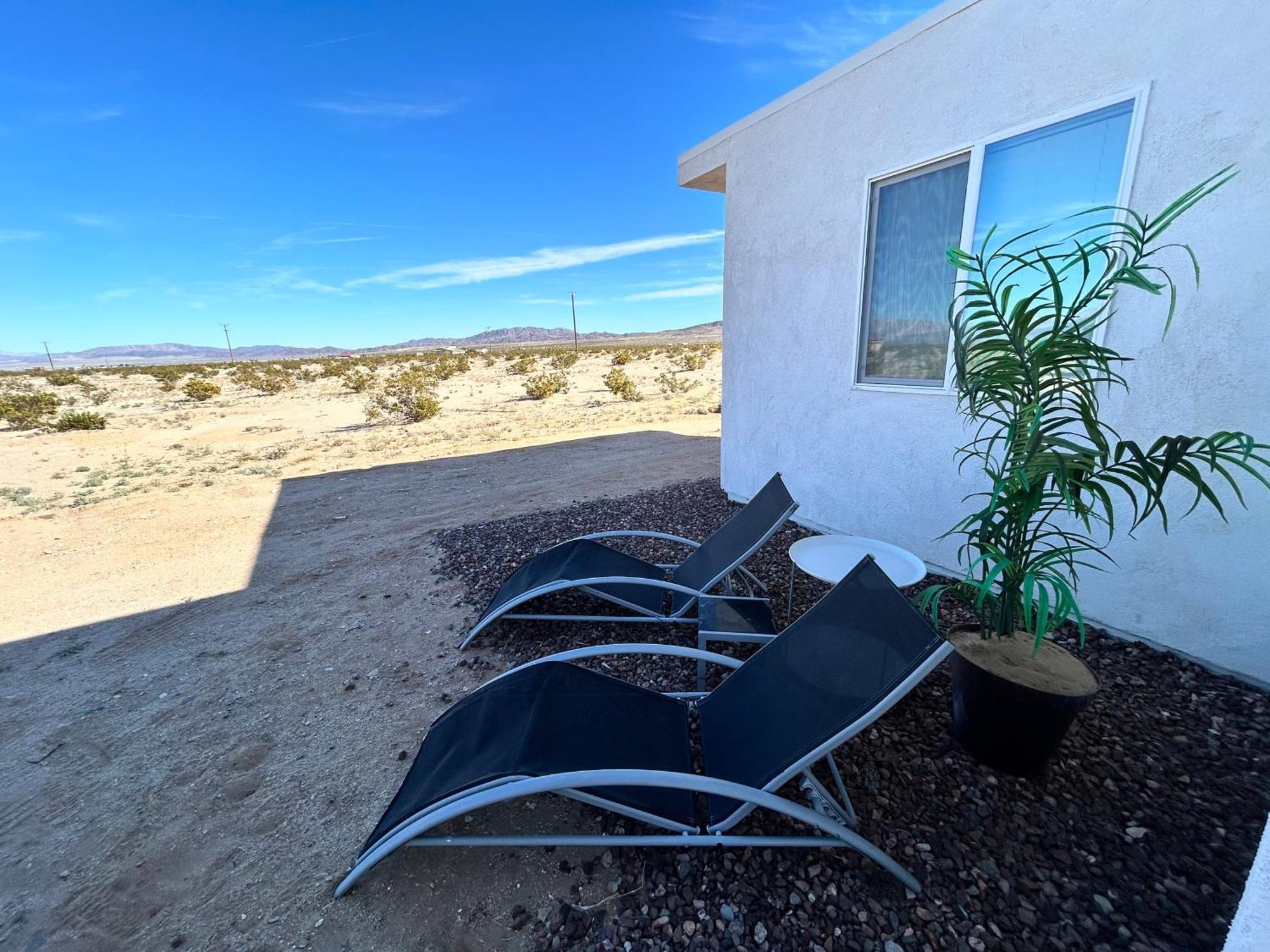 Serene Modern Home Backdoor With Great Wifi, Games, Movies, Patio Seating And Bbq Easy Access To North Joshua Tree National Park In 10 Minutes Twentynine Palms Exteriör bild