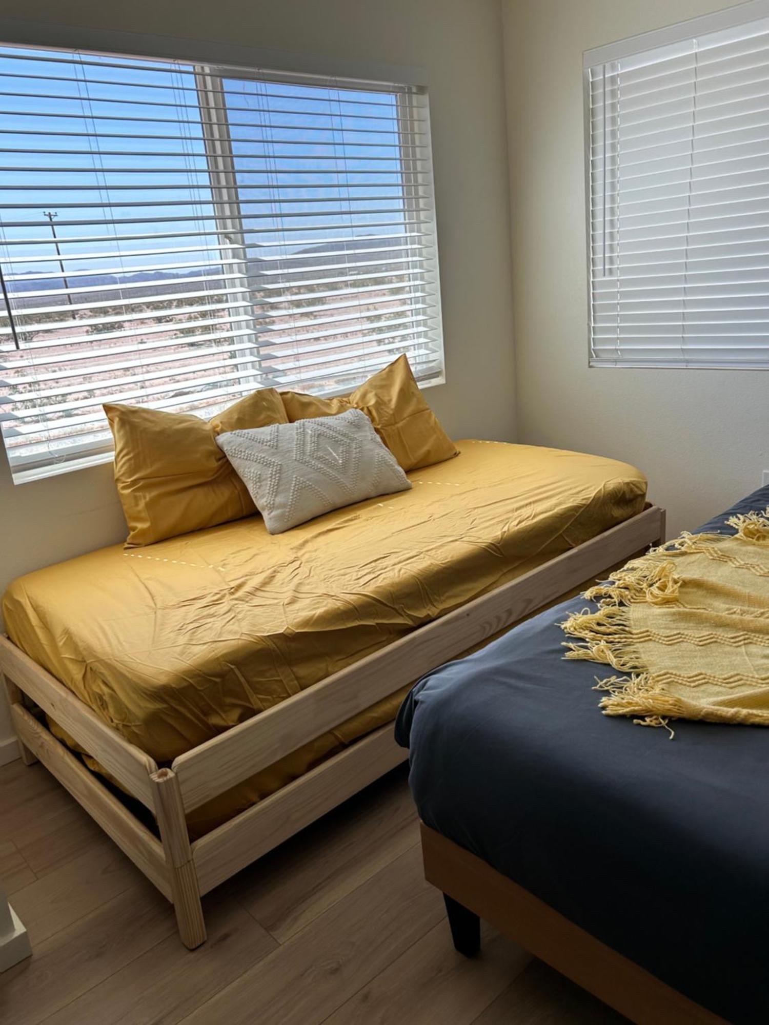 Serene Modern Home Backdoor With Great Wifi, Games, Movies, Patio Seating And Bbq Easy Access To North Joshua Tree National Park In 10 Minutes Twentynine Palms Exteriör bild